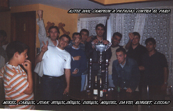 astiz a patadas contra el paro